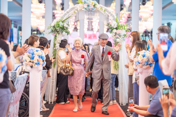 屏東縣政府鑽石婚表揚大會｜屏東縣政府幸福佳偶盛會 - 照片 2