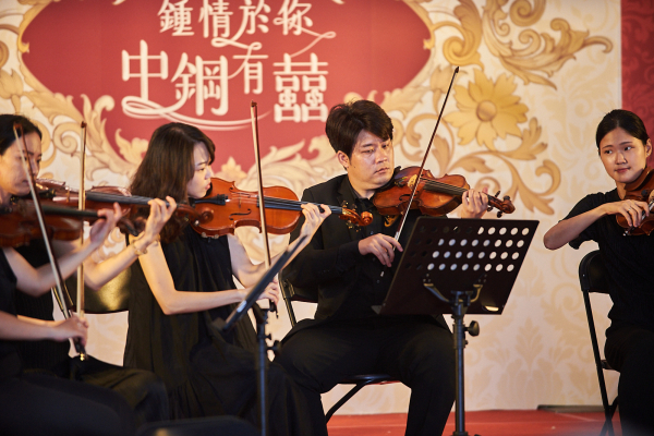 鋼鐵產業全球龍頭集團婚禮｜千人見證衛武營浪漫時刻，67對新人共譜鋼鐵柔情 - 照片 5