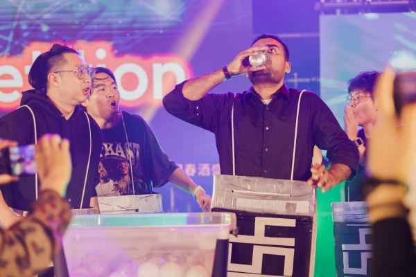 全球被動元件科技龍頭春酒盛宴｜包下高展館全開！4000人規模的頂級派對教科書 - 照片 1