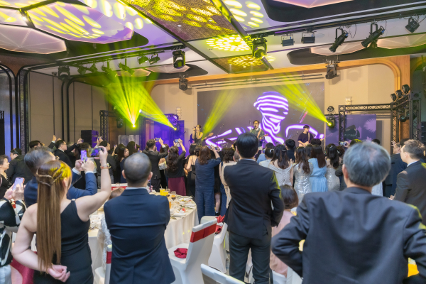 萬泰三十 傳奇盛宴 | 一場讓城市記住的榮耀之夜 - 照片 5