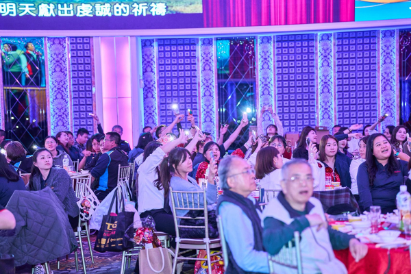 全球扣件工藝大廠春雨集團尾牙盛宴｜歲末狂歡，打造幸福感爆棚的榮耀時刻 - 照片 4