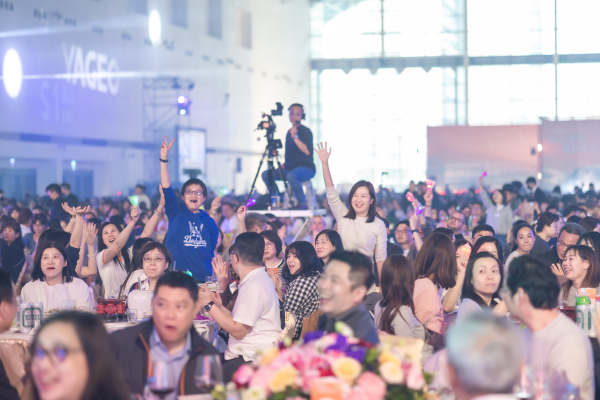 【4000人大型企業春酒統籌】全球被動元件龍頭 2026 震撼盛宴：高展館萬人級動線與數位互動解析 - 照片 7